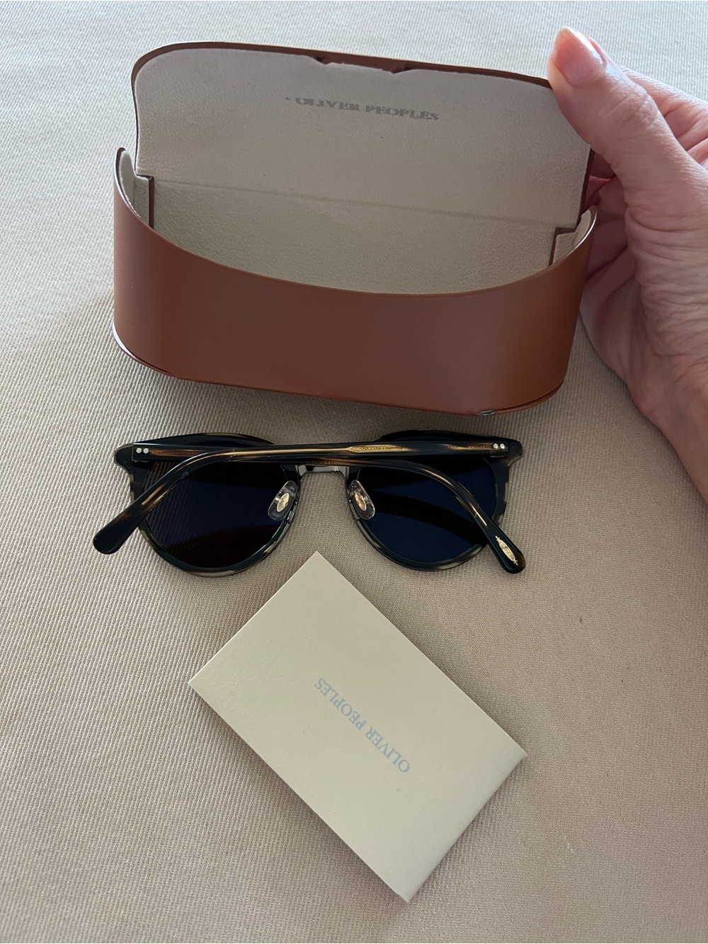 OLIVER PEOPLES Spelman Sunglasses with original Case